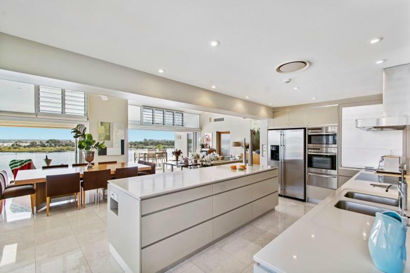 Noosa Quays Aparthotel Ngoại thất bức ảnh